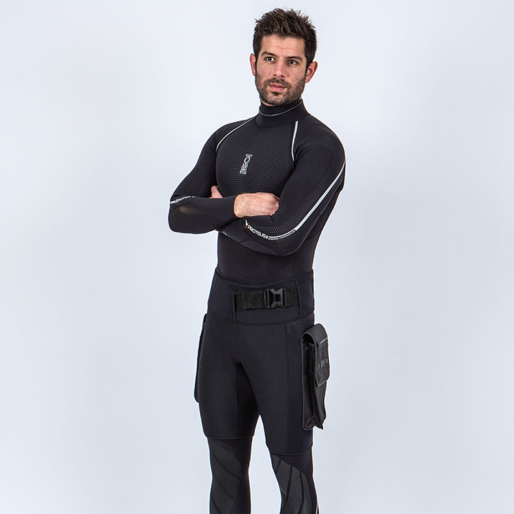 FOURTH ELEMENT Tech Shorts